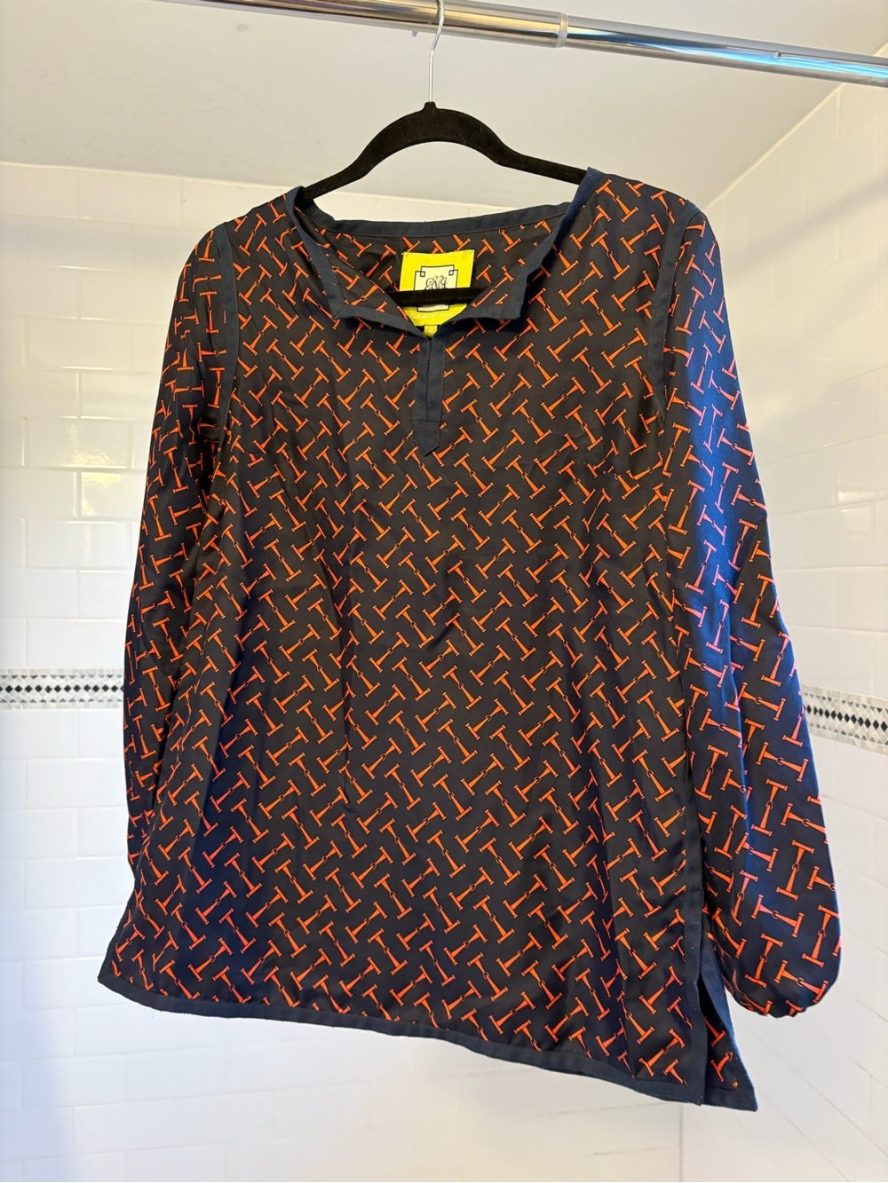 Elizabeth McKay navy/orange horsebit print.  100% silk!  Tunic length.